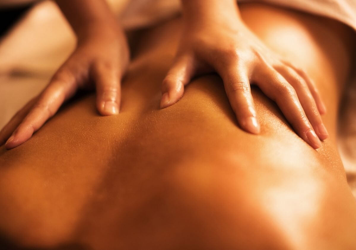 back-pain-massage-mauritius